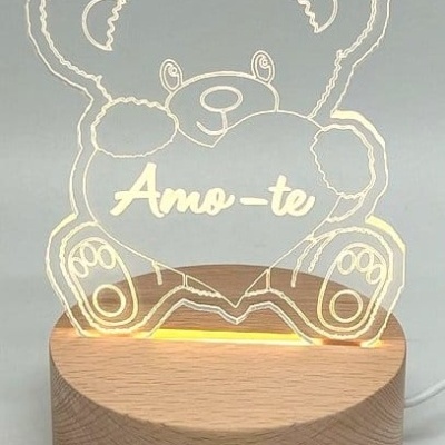 Placa acrílica Ursinho "Amo-te" com Led