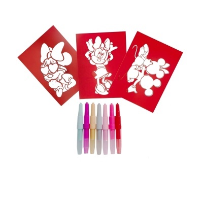 Conjunto de moldes vermelhos com personagens Disney e marcadores coloridos.