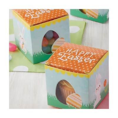 Caixas de papel coloridas para Páscoa com doces visíveis