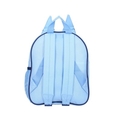 Mochila azul clara vista de costas com alças acolchoadas