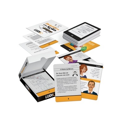 Jogo de cartas com caixa preta, branca e amarela e cartas ilustradas em português