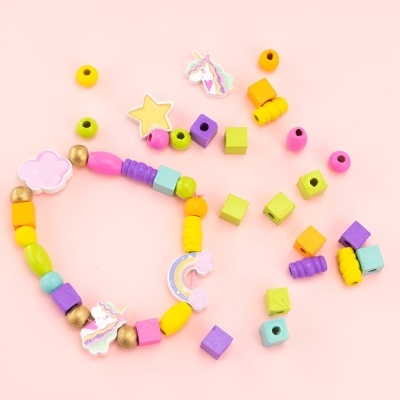 Missangas de madeira Unicórnio