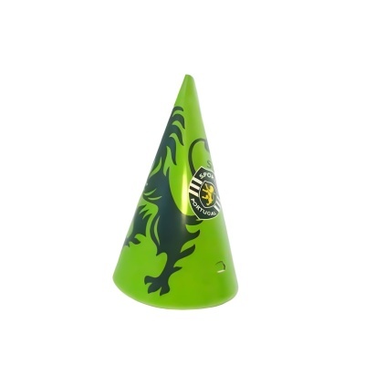 Cone verde com dragão preto e emblema SPORTING PORTUGAL