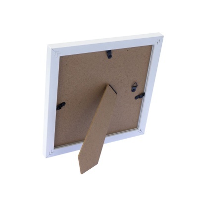 Moldura quadrada branca vista de trás com suporte e ganchos para pendurar