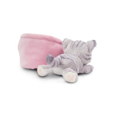 Brinquedo de pelúcia gato cinzento e cama rosa macia