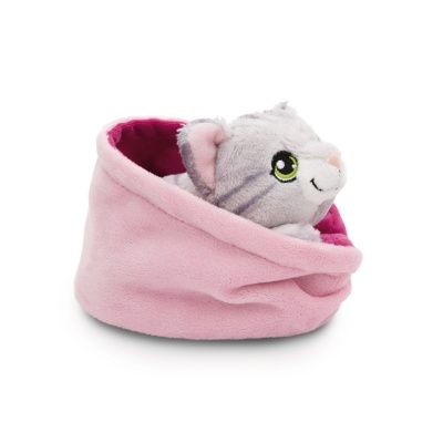 Pelúcia de gato cinzento dentro de acessório rosa de tecido macio