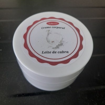Creme corporal leite de cabra