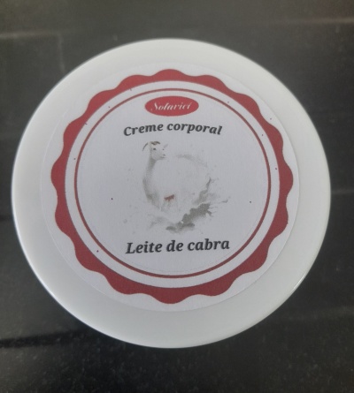 Creme corporal leite de cabra
