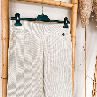 CALÇA MALHA CANELADA