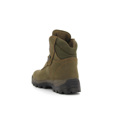 Bota de caminhada verde de couro com sola preta de borracha