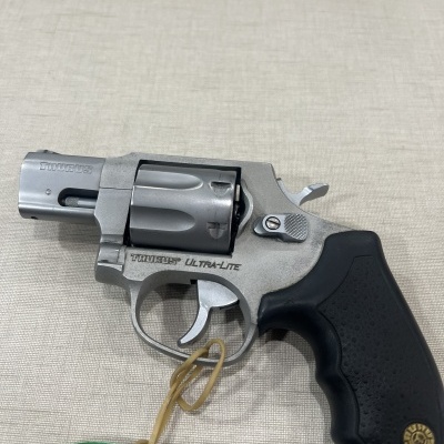 REVOLVER TAURUS