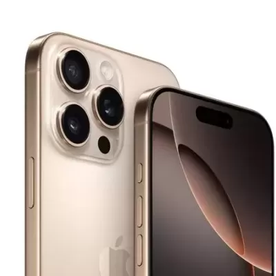 Dois smartphones dourados, um de costas com três câmeras e outro de frente com ecrã ligado