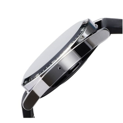Relógio de pulso com caixa prateada e bracelete preta