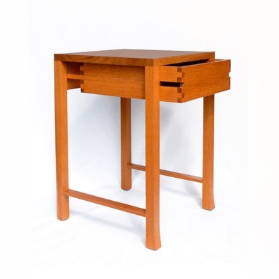 Mesa de Cabeceira Baixa