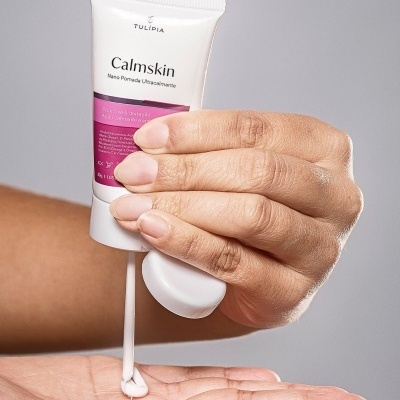 Pomada&#x20;Multireparadora&#x20;Calmante&#x20;P&#x00F3;s&#x20;Procedimentos&#x20;Calmskin&#x20;Tul&#x00ED;pia