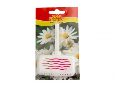 Pente depilatório branco com linhas cor-de-rosa em embalagem com flores e texto Rio Bravo