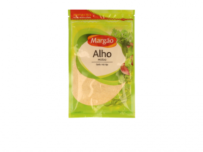 Pacote verde de alho moído Margão com texto e janela transparente