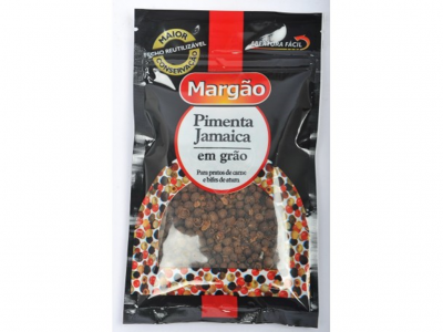 Embalagem preto e vermelho de pimenta jamaica em grão da marca Margão