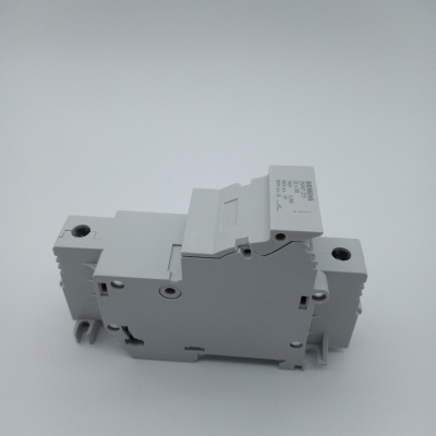 Disjuntor elétrico branco com texto CITEL DK4S 63A 1P+N 230/400V~