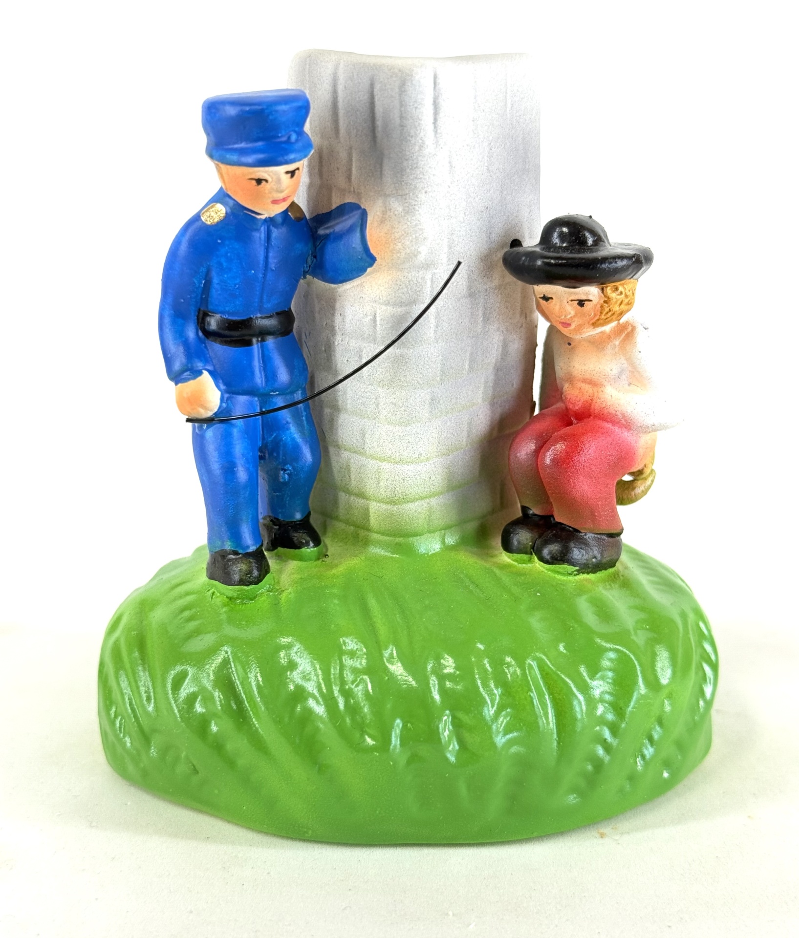 Polícia a prender o homem cagão