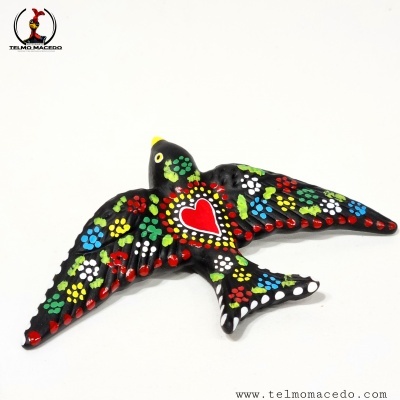 Andorinhas pintadas com as cores do galo de Barcelos | Conjunto de três