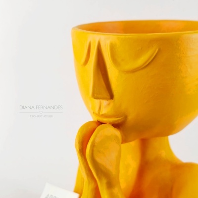 Jarra em cerâmica laranja