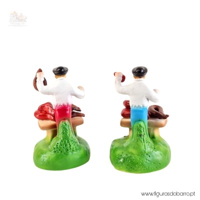 Homem Vendedor de Enchidos na Banca