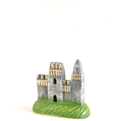 Castelo pequeno duas torres