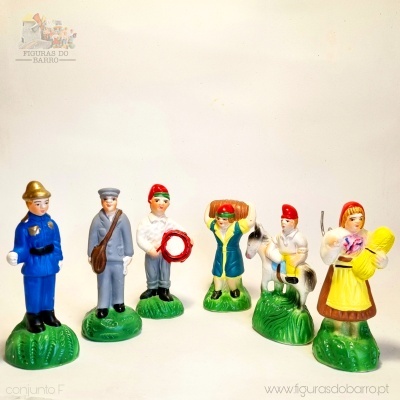 12 Figuras Complementares para o Presépio ou Cascata de São João