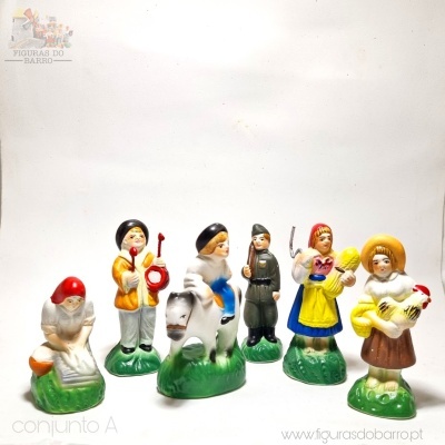12 Figuras Complementares para o Presépio ou Cascata de São João