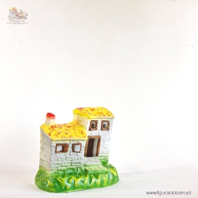 Casa Cortada 10cm c/telhado palha