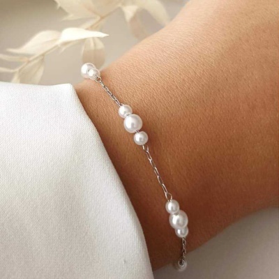 Pulseira com pérolas