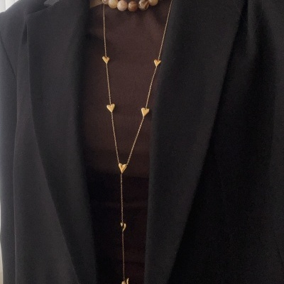 Colar comprido corações