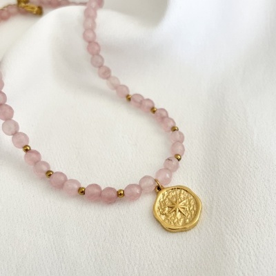 Colar pedras rosa