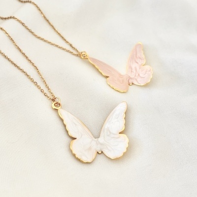 Colar borboleta rosa/branca