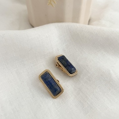 Brincos azuis (mola)