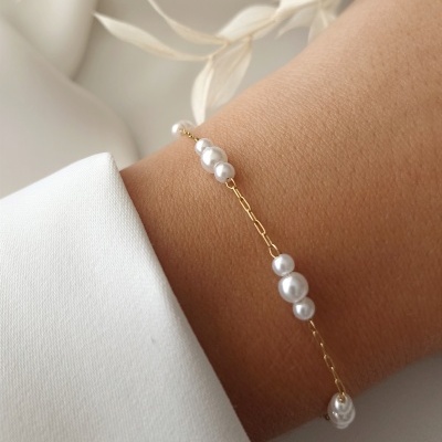 Pulseira com pérolas