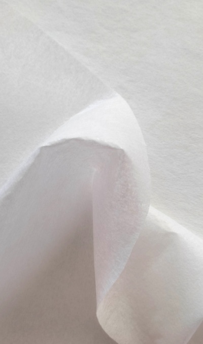 Entretela para bordar com cola