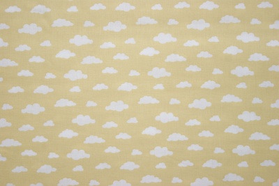 Nuvens Fundo Amarelo