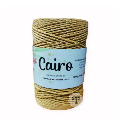 Rolo de corda de algodão bege com etiqueta escrita Cairo
