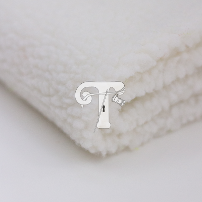 Pano branco felpudo dobrado