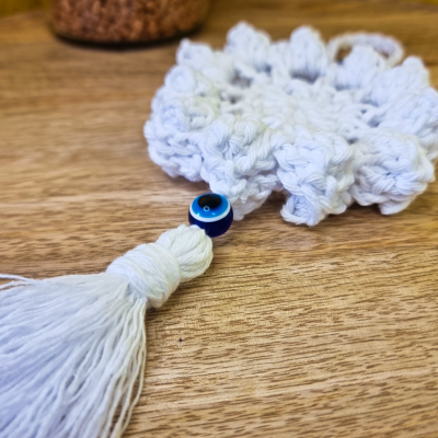 Pendente Caça-Sonhos em Crochê Branco Pendente Caça-Sonhos em Crochê Branco
