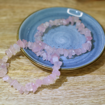Pulseira Quartzo Rosa Chips Pulseira Quartzo Rosa Chips