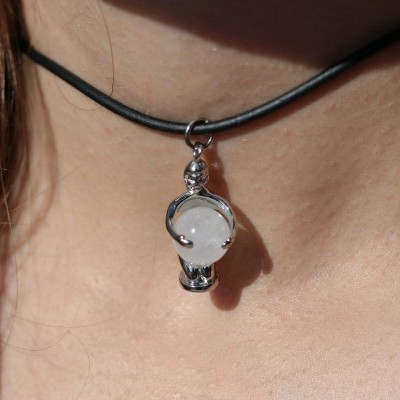 Colar Com Pedra e Signo do Zodíaco Colar Com Pedra e Signo do Zodíaco