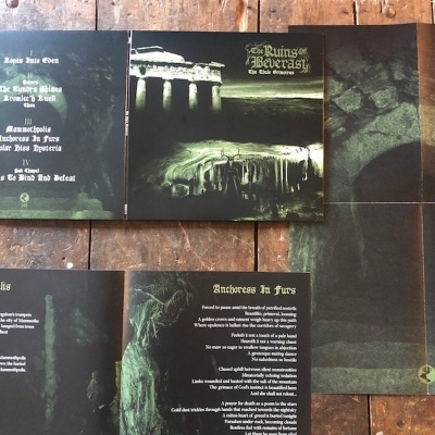 THE RUINS OF BEVERAST - The Thule Grimoires (Gatefold double LP 12″ Dark Green smoke and Marbled)
