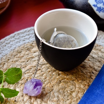 Coador de Chá com Pedra Preciosa - Ametista - Calma e Serenidade