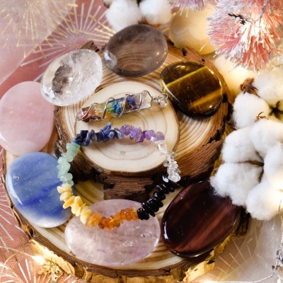 Mystic Treasure Box: Chakra kit