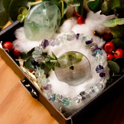 Mystic Treasure Box: Fluorite arco-íris | intuição, purificação e equilíbrio