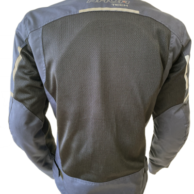 Casaco técnico para mota cinza com malha preta e texto RHINO TECH nas costas