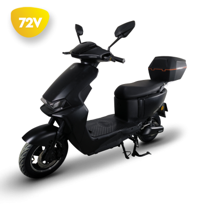 Motociclo elétrico preto com logo 72V